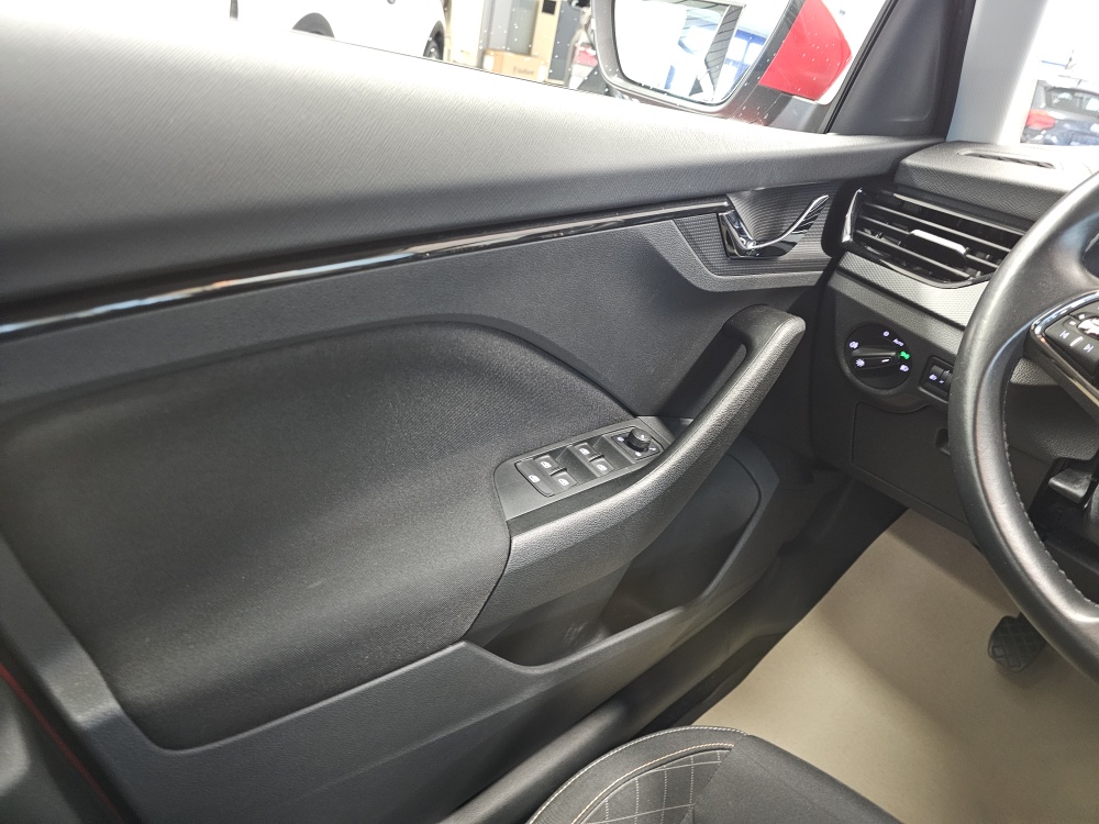 Skoda Kamiq  bei Hoffmann Automobile in Wolfsburg kaufen und sofort mitnehmen - Bild 18