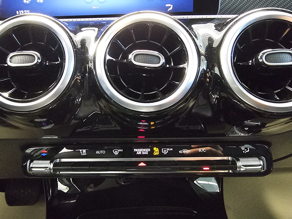 Mercedes-Benz A 180  bei Hoffmann Automobile in Wolfsburg kaufen und sofort mitnehmen - Bild 10