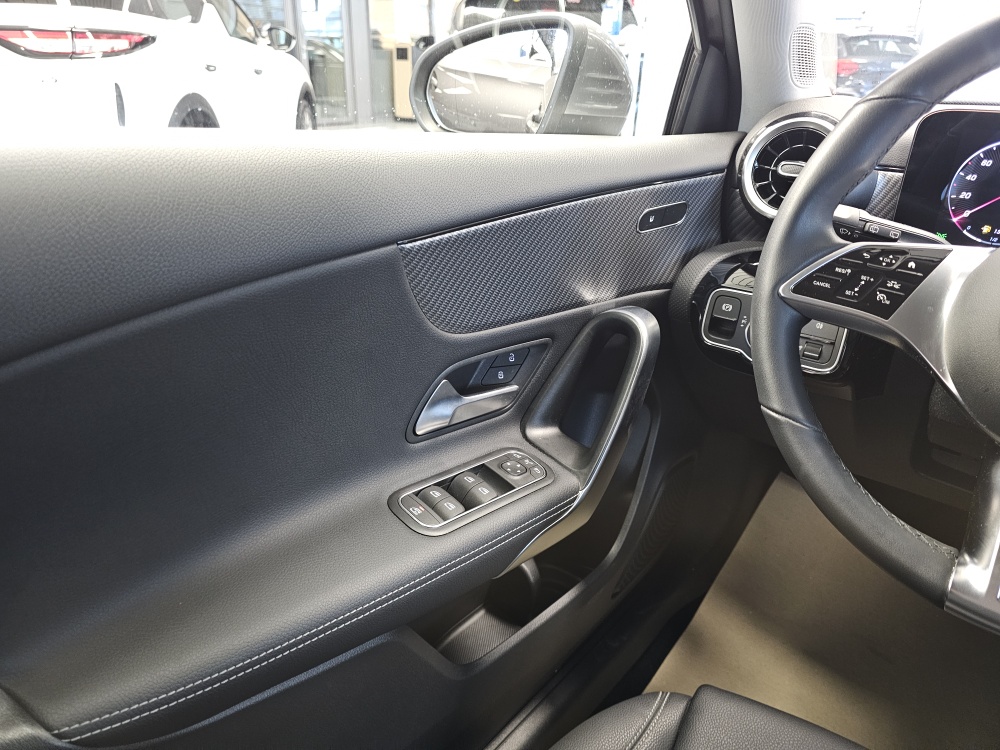 Mercedes-Benz A 180  bei Hoffmann Automobile in Wolfsburg kaufen und sofort mitnehmen - Bild 28
