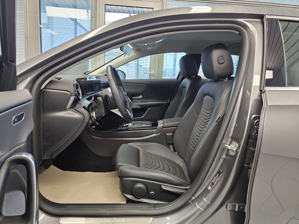 Mercedes-Benz A 180  bei Hoffmann Automobile in Wolfsburg kaufen und sofort mitnehmen - Bild 33