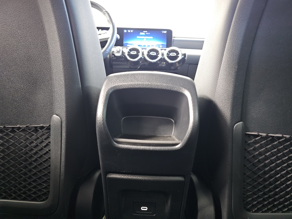 Mercedes-Benz A 180  bei Hoffmann Automobile in Wolfsburg kaufen und sofort mitnehmen - Bild 5