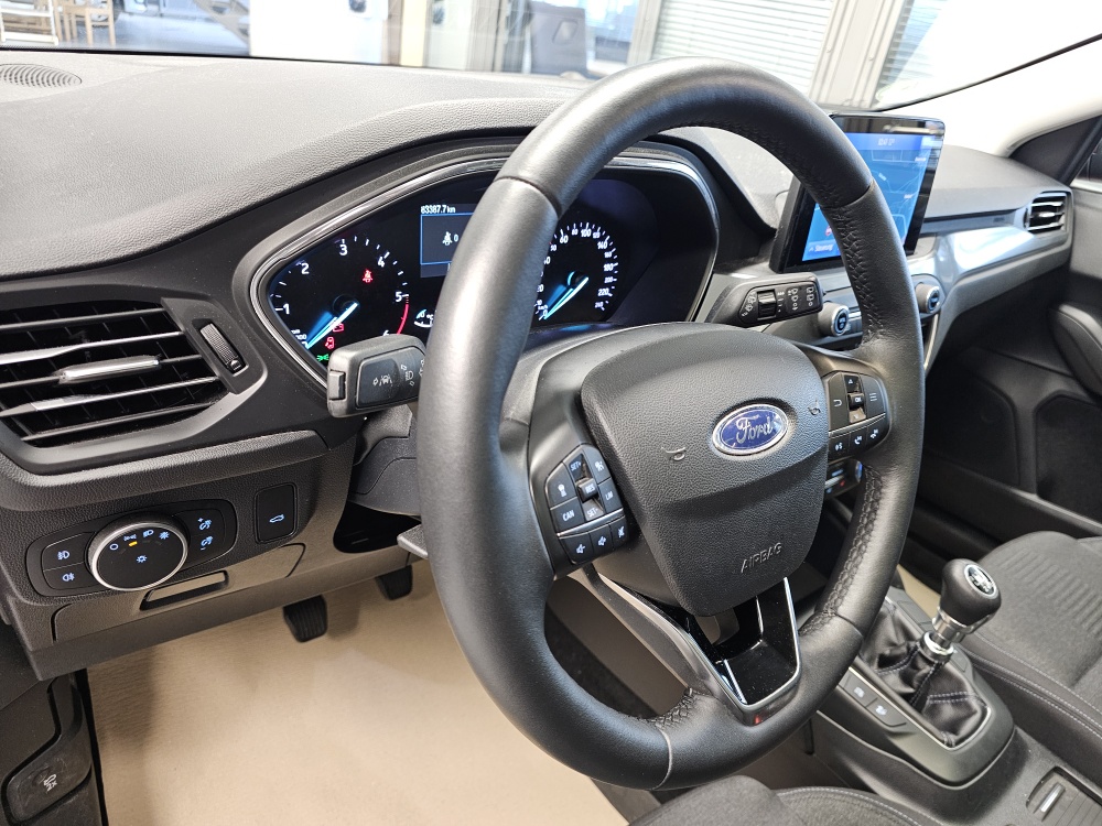 Ford Focus Turnier  bei Hoffmann Automobile in Wolfsburg kaufen und sofort mitnehmen - Bild 24