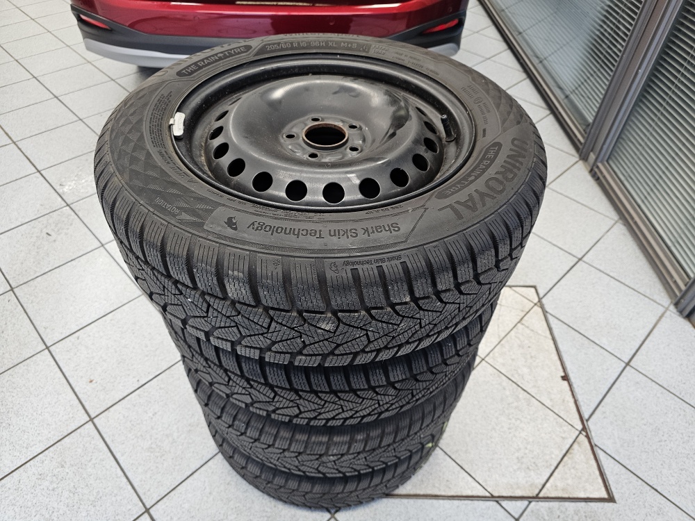 Ford Focus Turnier  bei Hoffmann Automobile in Wolfsburg kaufen und sofort mitnehmen - Bild 4