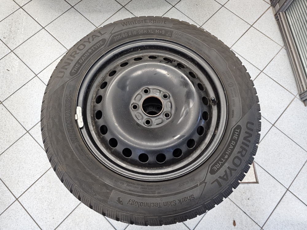 Ford Focus Turnier  bei Hoffmann Automobile in Wolfsburg kaufen und sofort mitnehmen - Bild 5