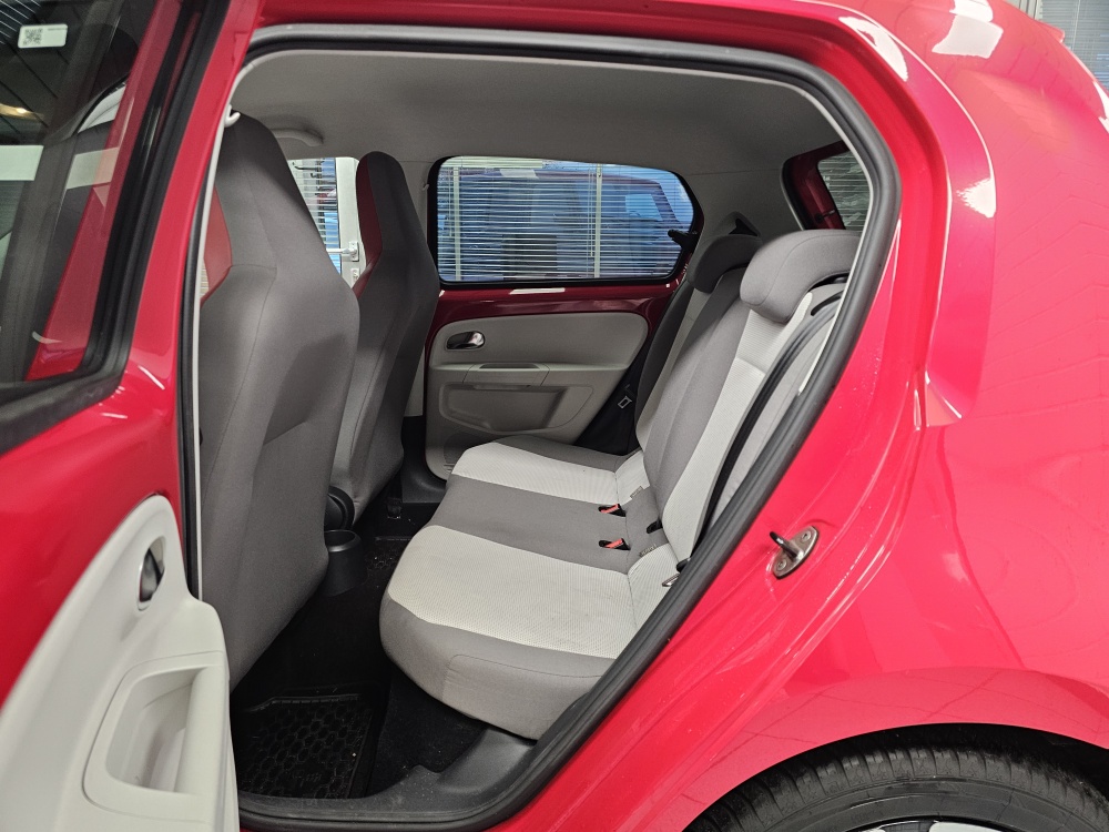 VW up!  bei Hoffmann Automobile in Wolfsburg kaufen und sofort mitnehmen - Bild 4