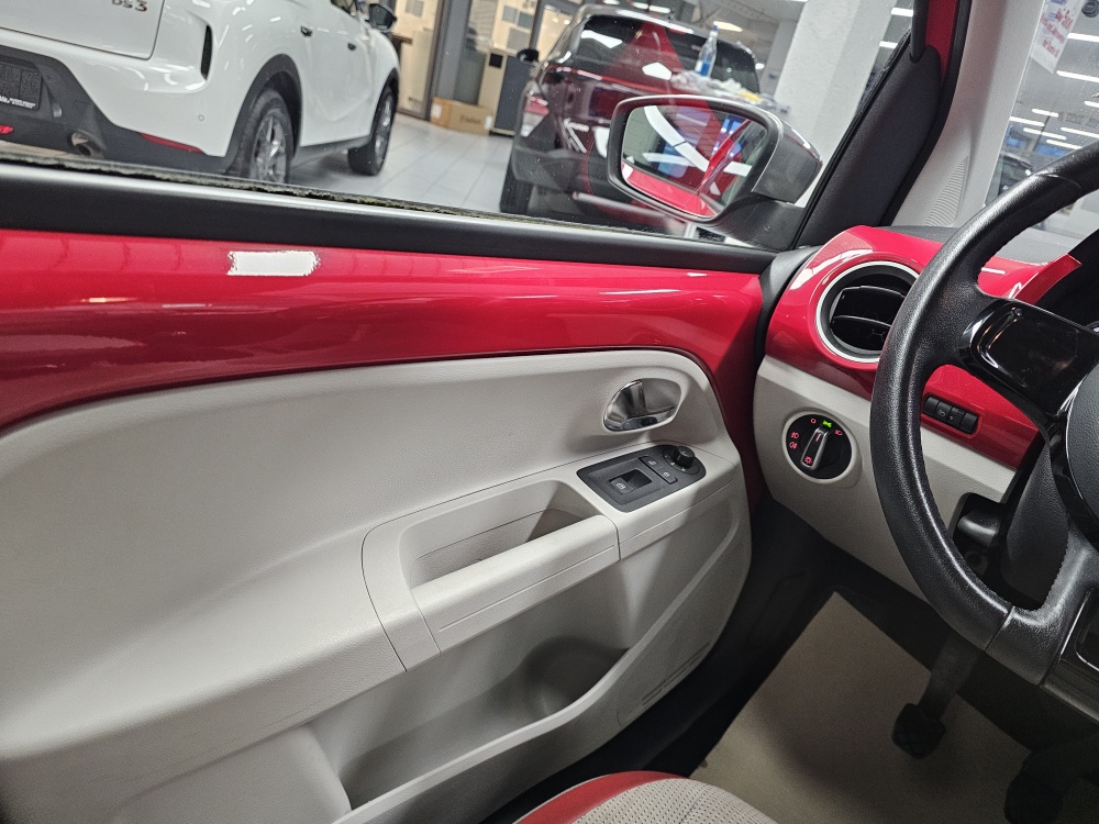 VW up!  bei Hoffmann Automobile in Wolfsburg kaufen und sofort mitnehmen - Bild 8