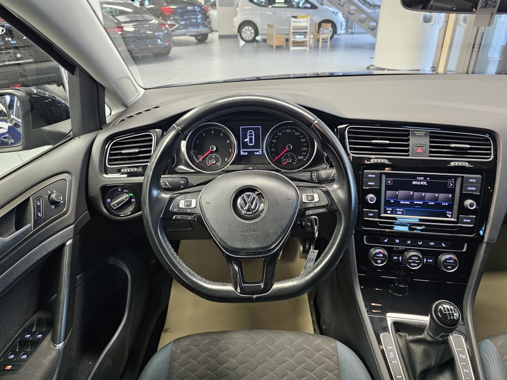 VW Golf  bei Hoffmann Automobile in Wolfsburg kaufen und sofort mitnehmen - Bild 17