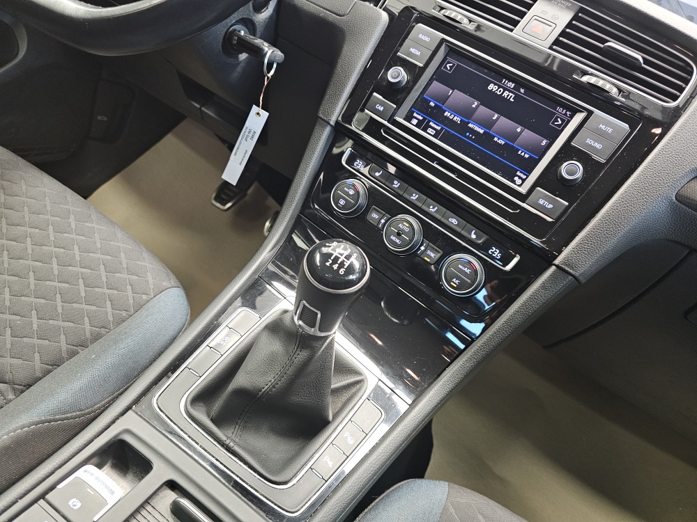 VW Golf  bei Hoffmann Automobile in Wolfsburg kaufen und sofort mitnehmen - Bild 6