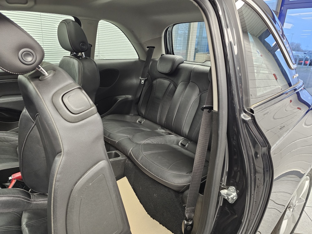 Opel Adam  bei Hoffmann Automobile in Wolfsburg kaufen und sofort mitnehmen - Bild 4