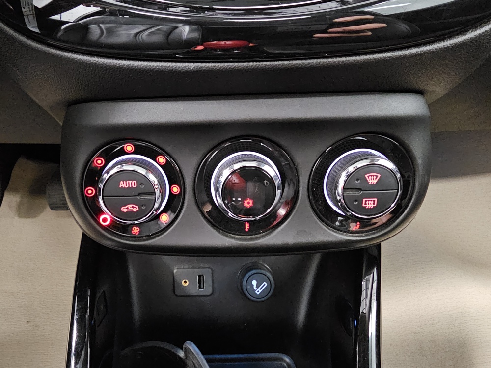 Opel Adam  bei Hoffmann Automobile in Wolfsburg kaufen und sofort mitnehmen - Bild 8