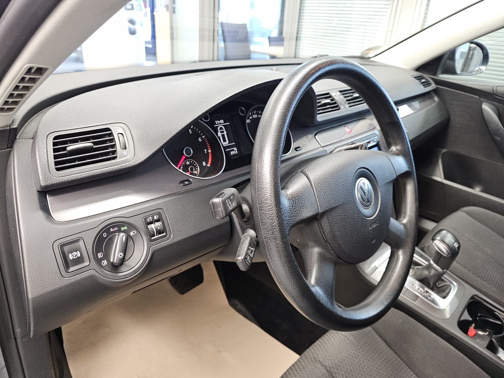 VW Passat Variant  bei Hoffmann Automobile in Wolfsburg kaufen und sofort mitnehmen - Bild 14