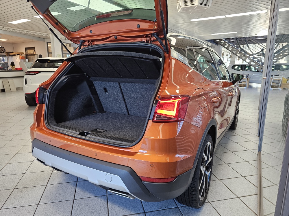 Seat Arona  bei Hoffmann Automobile in Wolfsburg kaufen und sofort mitnehmen - Bild 2