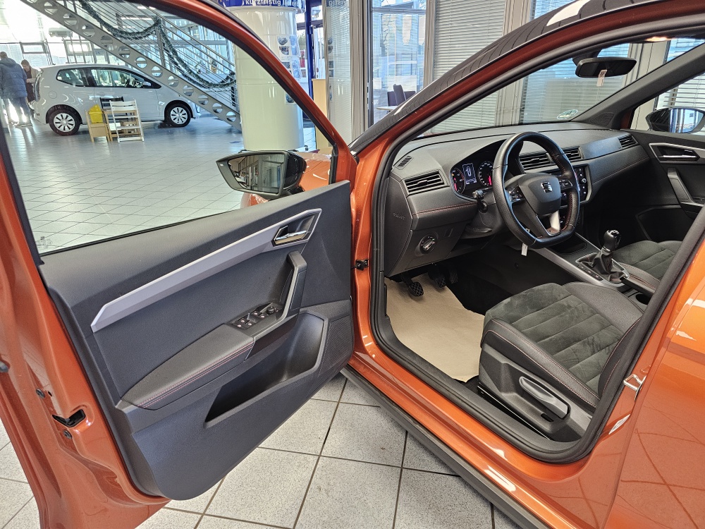 Seat Arona  bei Hoffmann Automobile in Wolfsburg kaufen und sofort mitnehmen - Bild 28