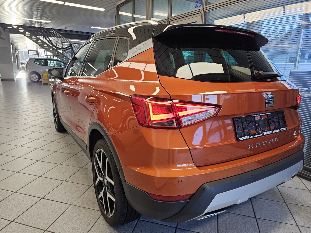 Seat Arona  bei Hoffmann Automobile in Wolfsburg kaufen und sofort mitnehmen - Bild 4