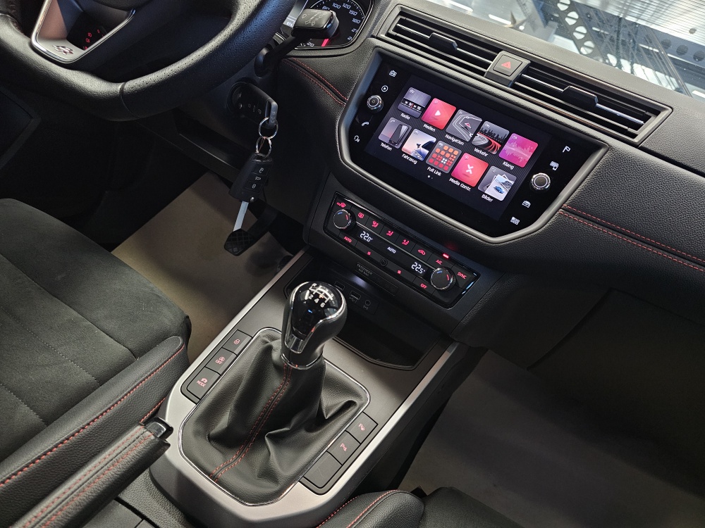 Seat Arona  bei Hoffmann Automobile in Wolfsburg kaufen und sofort mitnehmen - Bild 7