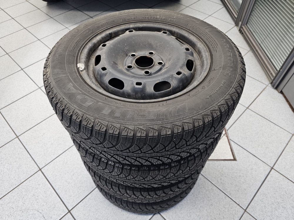 Skoda Fabia  bei Hoffmann Automobile in Wolfsburg kaufen und sofort mitnehmen - Bild 3