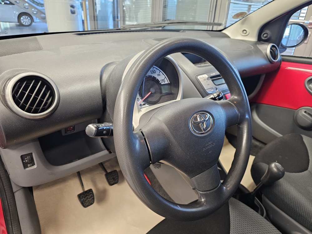 Toyota Aygo  bei Hoffmann Automobile in Wolfsburg kaufen und sofort mitnehmen - Bild 10