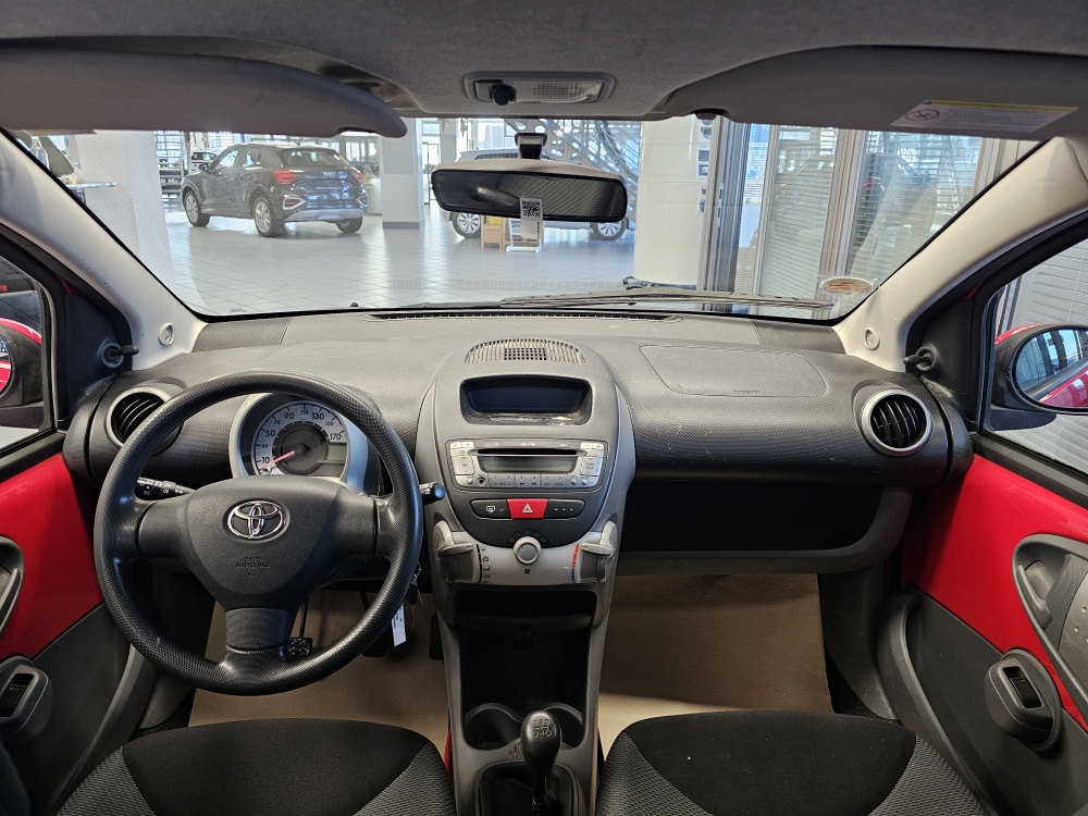 Toyota Aygo  bei Hoffmann Automobile in Wolfsburg kaufen und sofort mitnehmen - Bild 5