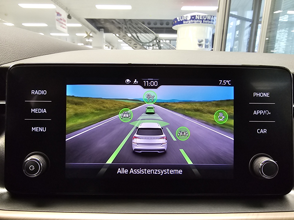 Skoda Kamiq  bei Hoffmann Automobile in Wolfsburg kaufen und sofort mitnehmen - Bild 13