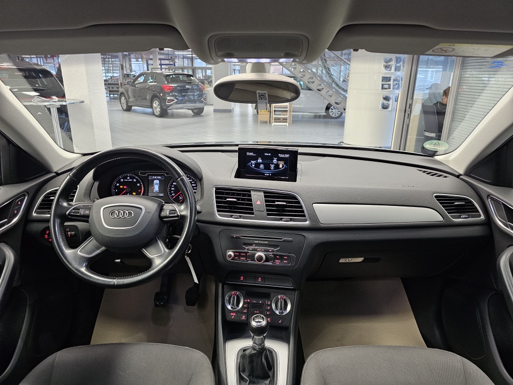 Audi Q3  bei Hoffmann Automobile in Wolfsburg kaufen und sofort mitnehmen - Bild 5