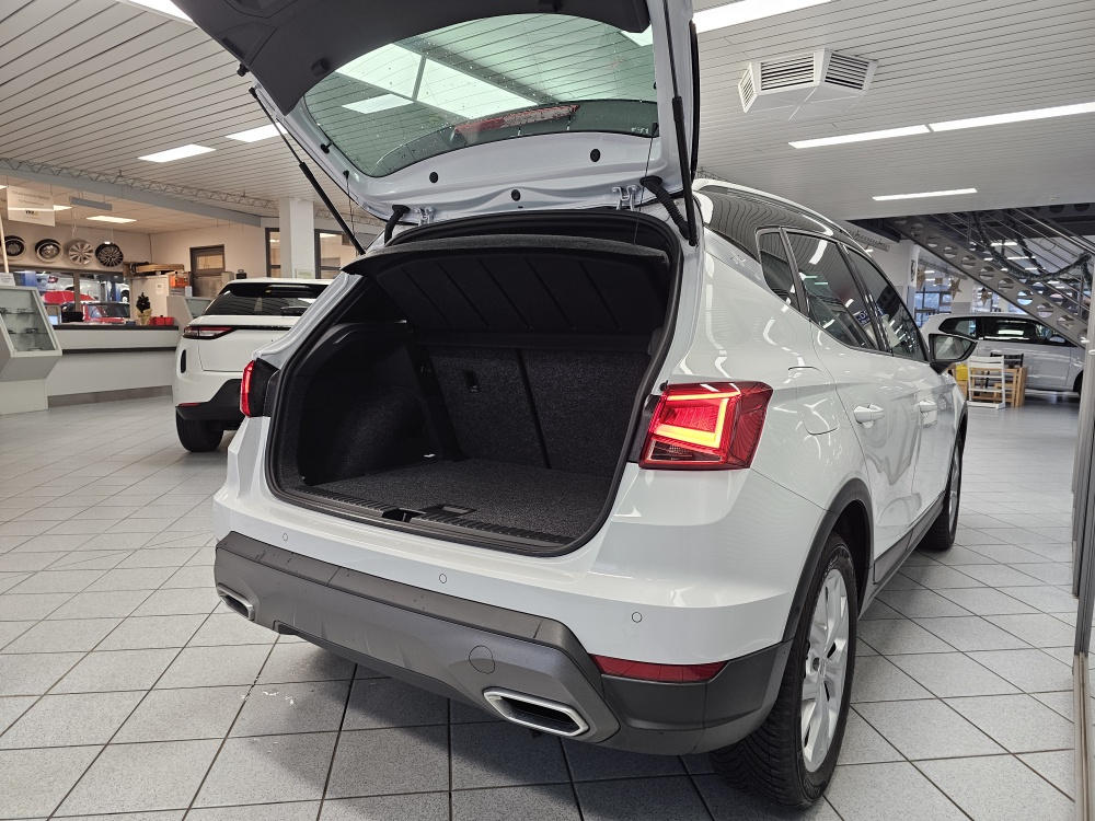 Seat Arona  bei Hoffmann Automobile in Wolfsburg kaufen und sofort mitnehmen - Bild 2