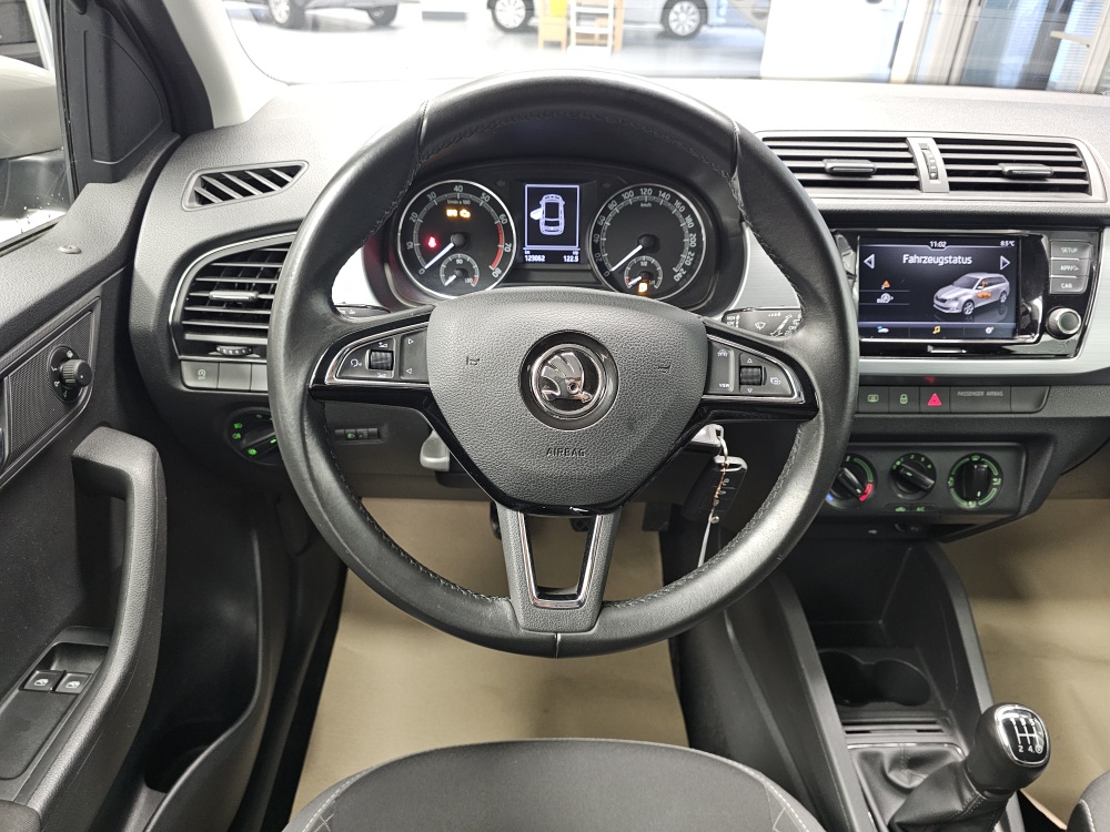 Skoda Fabia Combi  bei Hoffmann Automobile in Wolfsburg kaufen und sofort mitnehmen - Bild 17