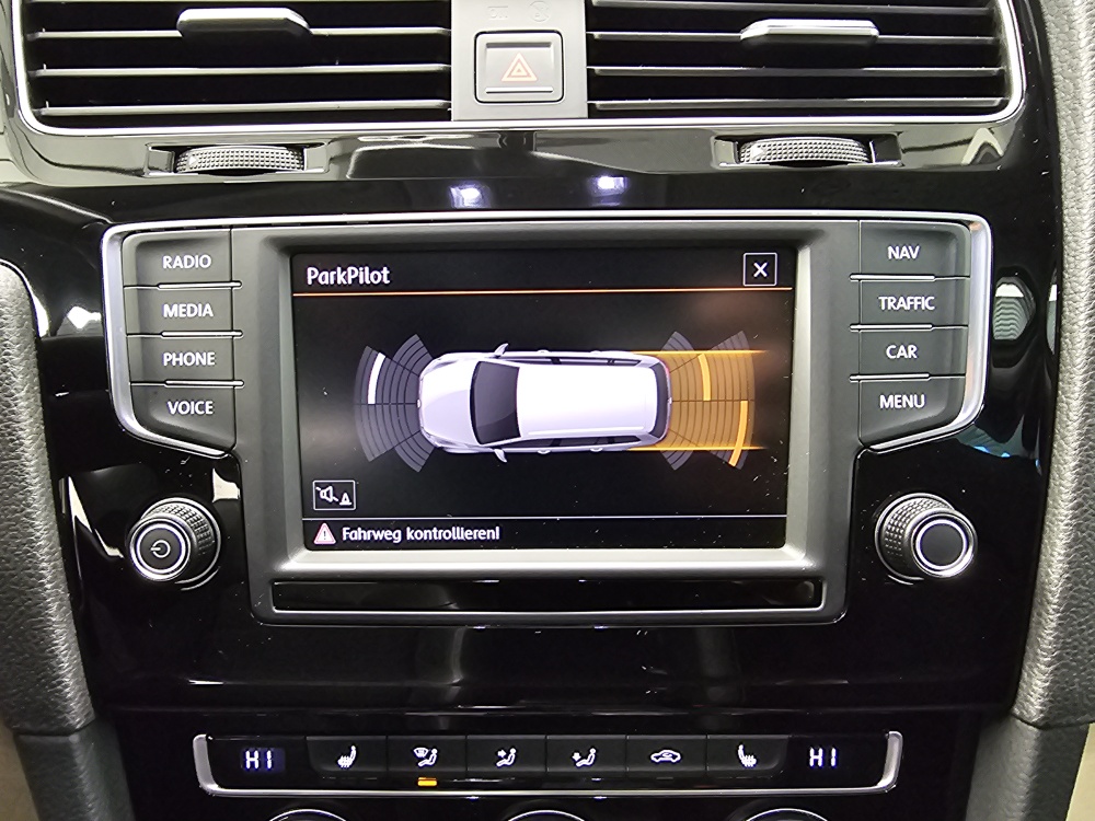 VW Golf Variant  bei Hoffmann Automobile in Wolfsburg kaufen und sofort mitnehmen - Bild 16