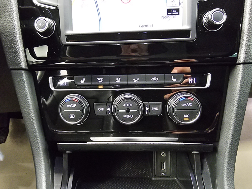 VW Golf Variant  bei Hoffmann Automobile in Wolfsburg kaufen und sofort mitnehmen - Bild 9