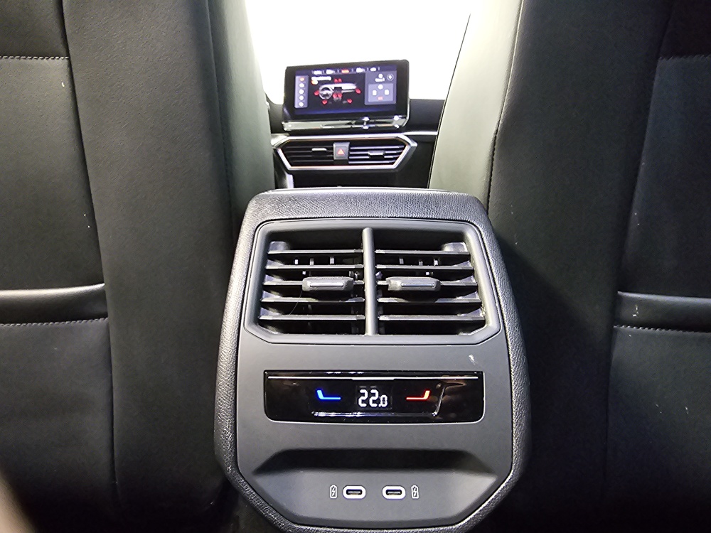 Cupra Formentor  bei Hoffmann Automobile in Wolfsburg kaufen und sofort mitnehmen - Bild 5