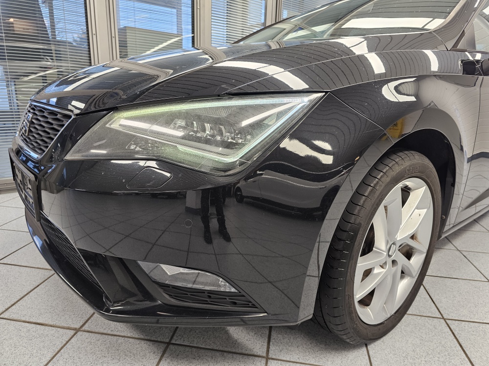 Seat Leon Sportstourer  ST  bei Hoffmann Automobile in Wolfsburg kaufen und sofort mitnehmen - Bild 24