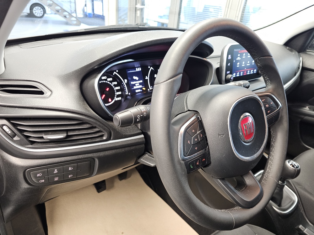 Fiat Tipo bei Hoffmann Automobile in Wolfsburg kaufen und sofort mitnehmen - Bild 18