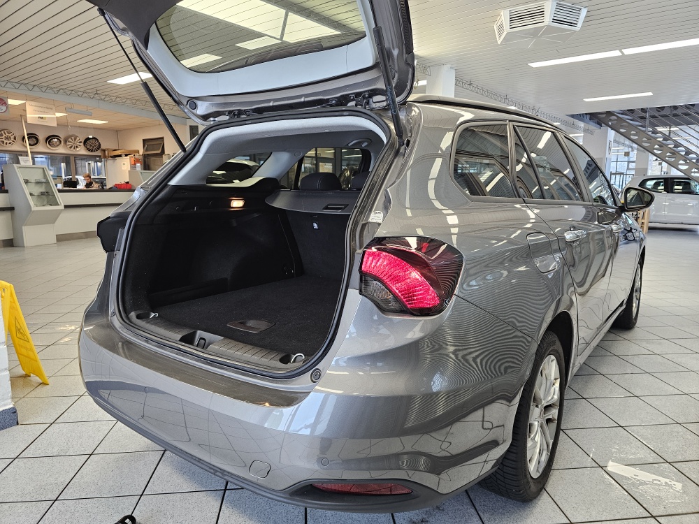 Fiat Tipo bei Hoffmann Automobile in Wolfsburg kaufen und sofort mitnehmen - Bild 2