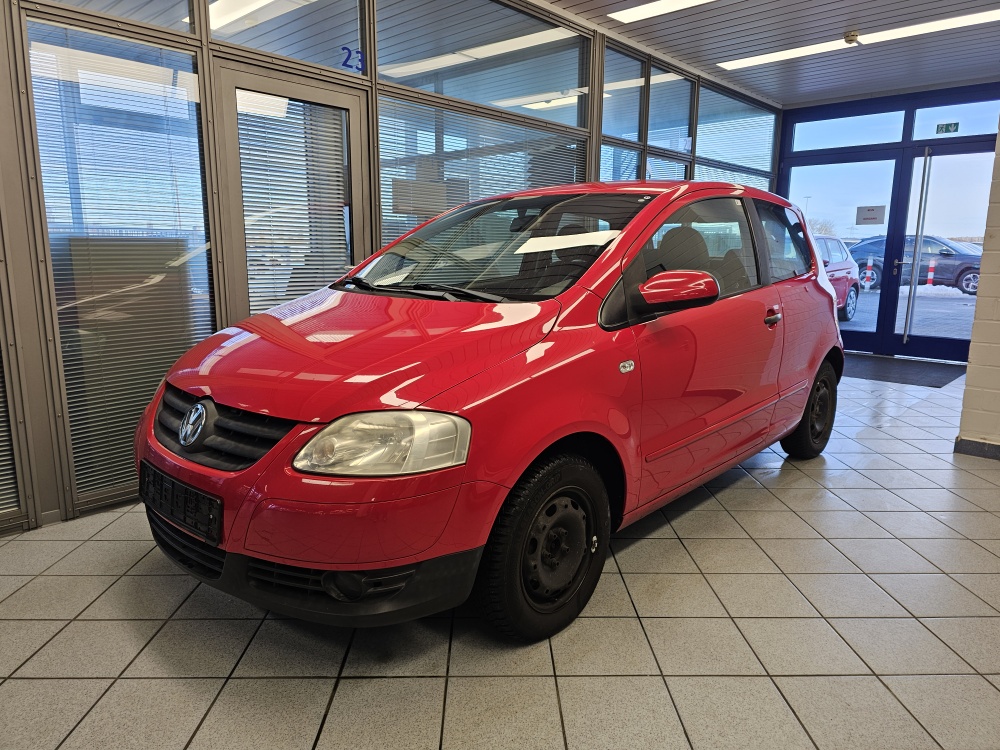 VW Fox  für nur 900,- € bei Hoffmann Automobile in Wolfsburg kaufen und sofort mitnehmen