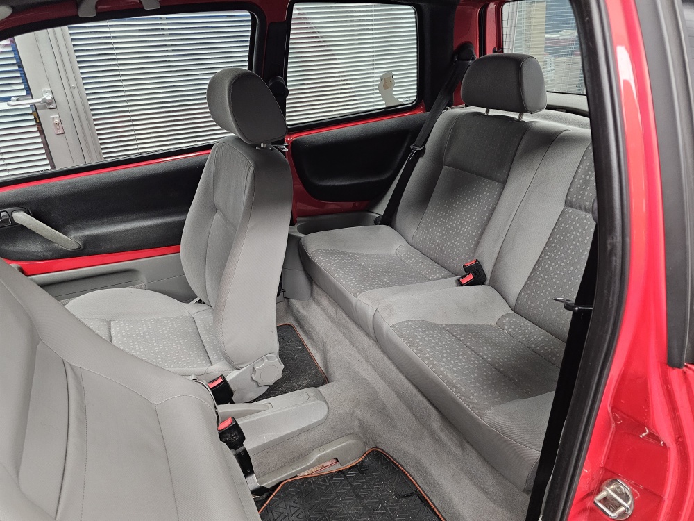 VW Lupo  bei Hoffmann Automobile in Wolfsburg kaufen und sofort mitnehmen - Bild 4