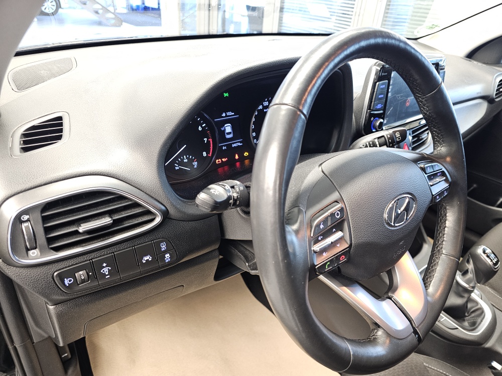 Hyundai i30 Kombi  bei Hoffmann Automobile in Wolfsburg kaufen und sofort mitnehmen - Bild 19