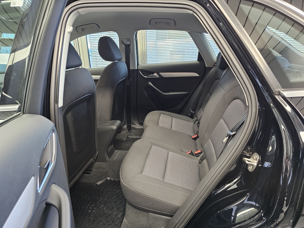 Audi Q3 bei Hoffmann Automobile in Wolfsburg kaufen und sofort mitnehmen - Bild 6