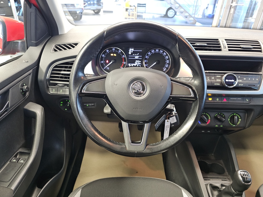 Skoda Fabia  bei Hoffmann Automobile in Wolfsburg kaufen und sofort mitnehmen - Bild 12