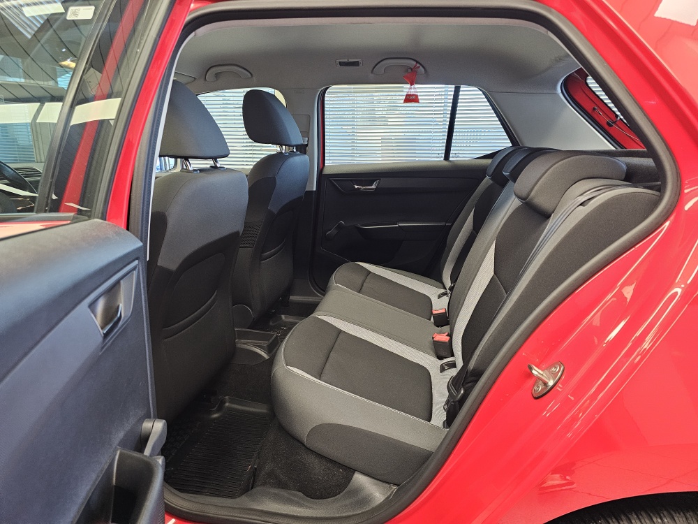 Skoda Fabia  bei Hoffmann Automobile in Wolfsburg kaufen und sofort mitnehmen - Bild 6