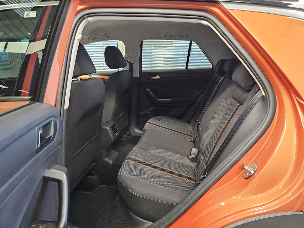 VW T-Roc  bei Hoffmann Automobile in Wolfsburg kaufen und sofort mitnehmen - Bild 6