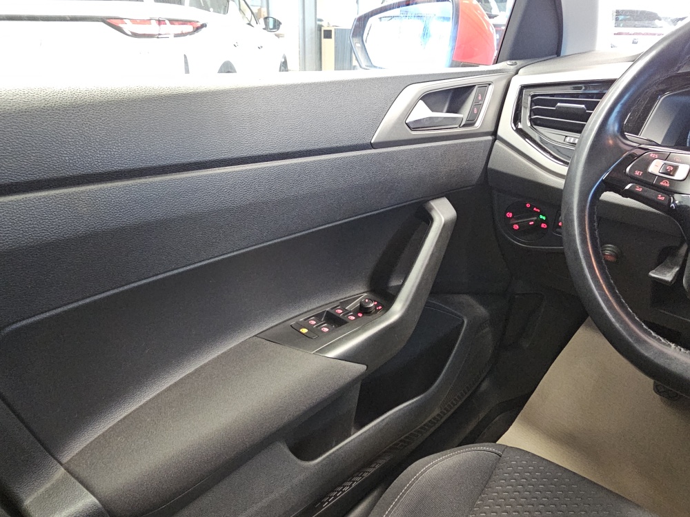 VW Polo  bei Hoffmann Automobile in Wolfsburg kaufen und sofort mitnehmen - Bild 18