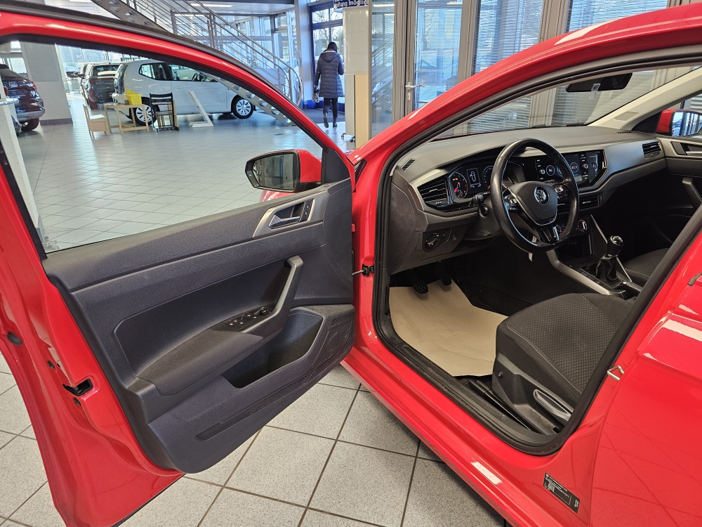 VW Polo  bei Hoffmann Automobile in Wolfsburg kaufen und sofort mitnehmen - Bild 23