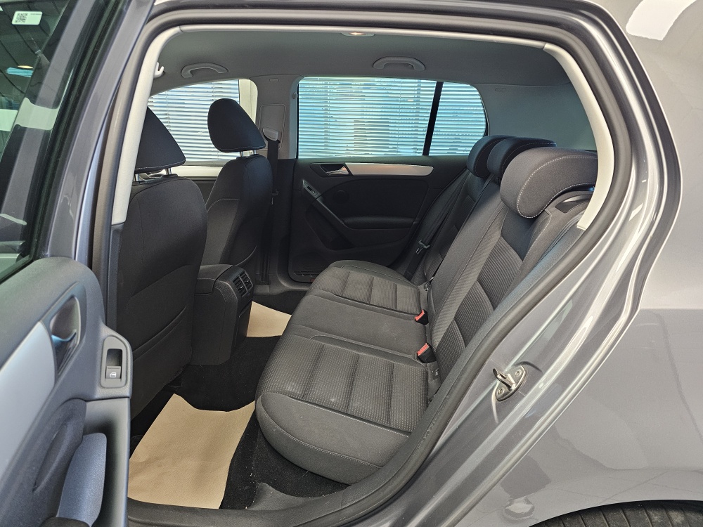 VW Golf  bei Hoffmann Automobile in Wolfsburg kaufen und sofort mitnehmen - Bild 6