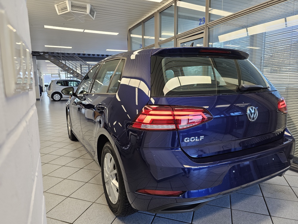 VW Golf  bei Hoffmann Automobile in Wolfsburg kaufen und sofort mitnehmen - Bild 3