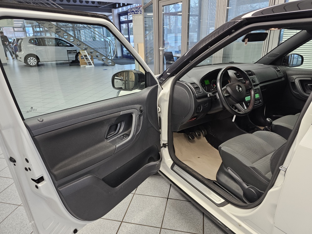 Skoda Fabia  bei Hoffmann Automobile in Wolfsburg kaufen und sofort mitnehmen - Bild 12