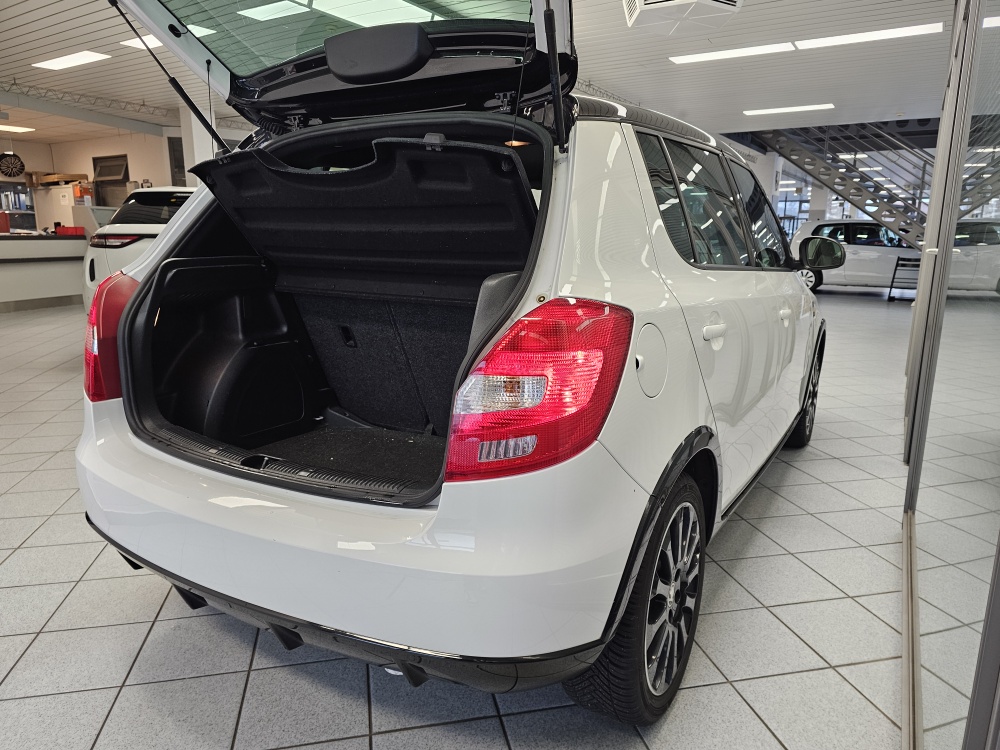 Skoda Fabia  bei Hoffmann Automobile in Wolfsburg kaufen und sofort mitnehmen - Bild 2