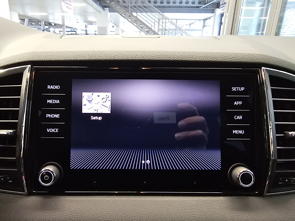 Skoda Karoq  bei Hoffmann Automobile in Wolfsburg kaufen und sofort mitnehmen - Bild 11