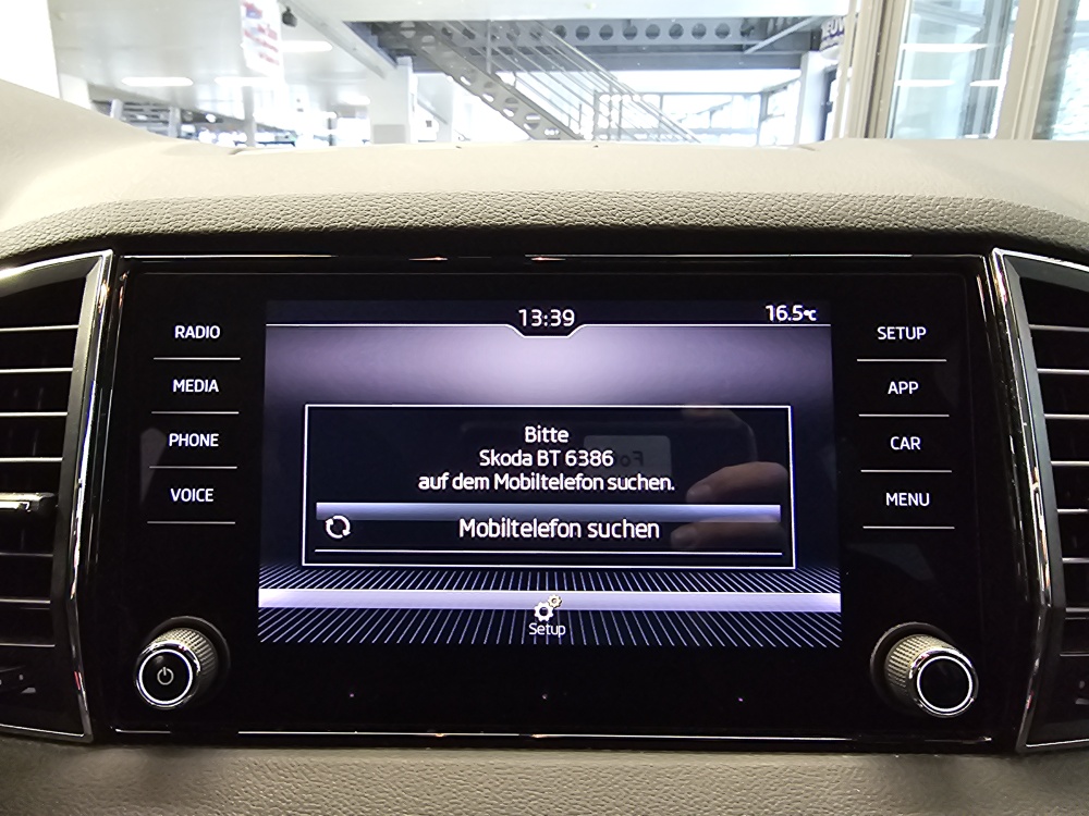 Skoda Karoq  bei Hoffmann Automobile in Wolfsburg kaufen und sofort mitnehmen - Bild 14