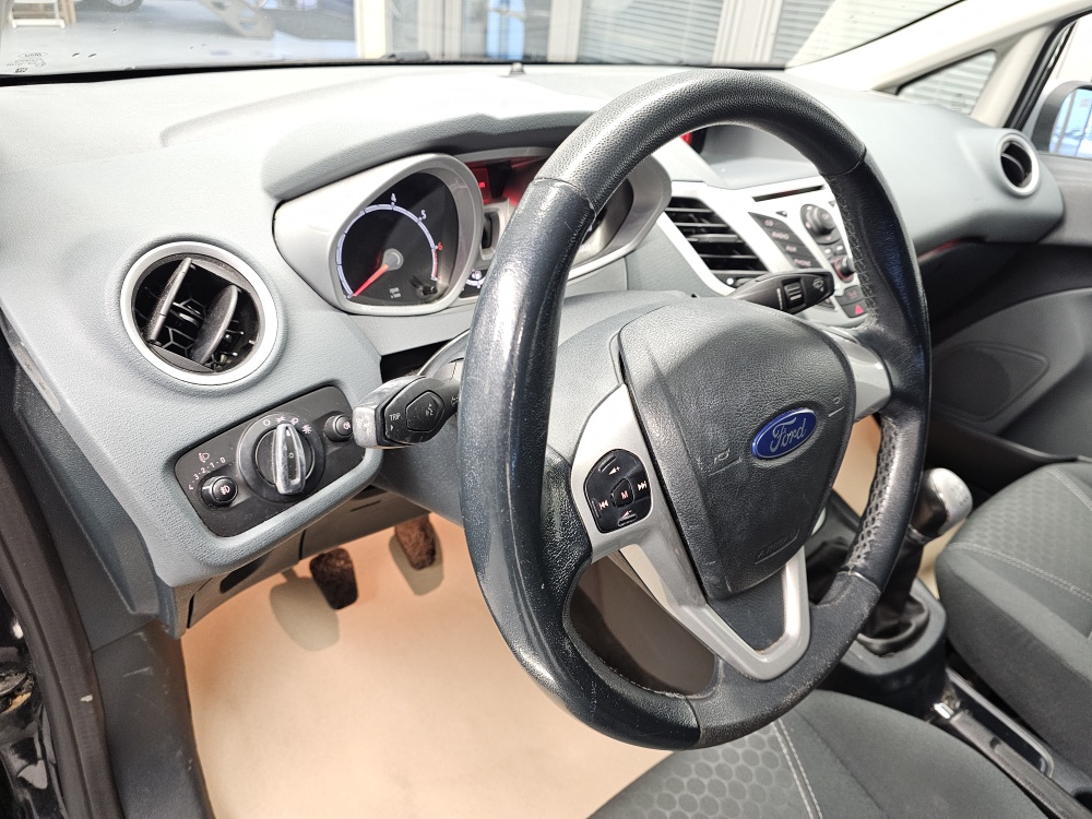 Ford Fiesta  bei Hoffmann Automobile in Wolfsburg kaufen und sofort mitnehmen - Bild 13