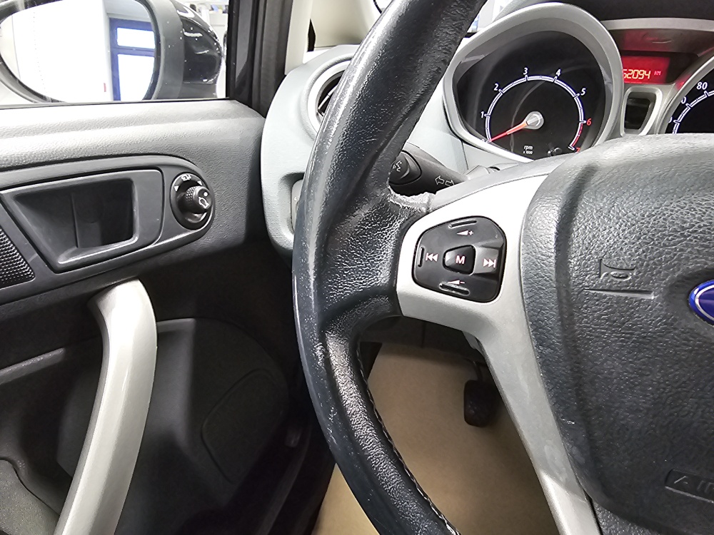 Ford Fiesta  bei Hoffmann Automobile in Wolfsburg kaufen und sofort mitnehmen - Bild 9