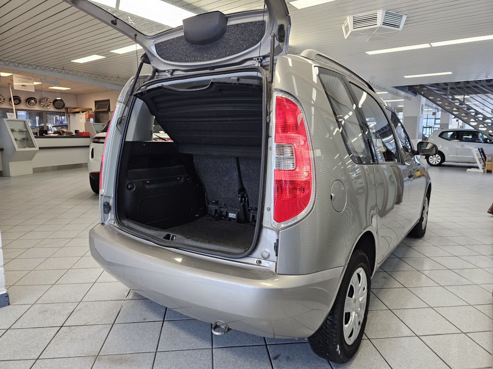 Skoda Roomster bei Hoffmann Automobile in Wolfsburg kaufen und sofort mitnehmen - Bild 2